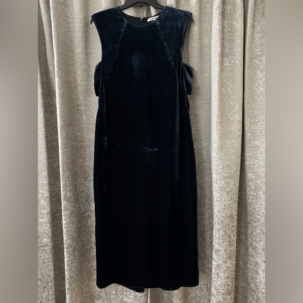 Elizabeth and James “Michelle” dress Blue Velvet - Size 8